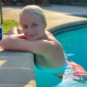 Meet your Posher, Catherine